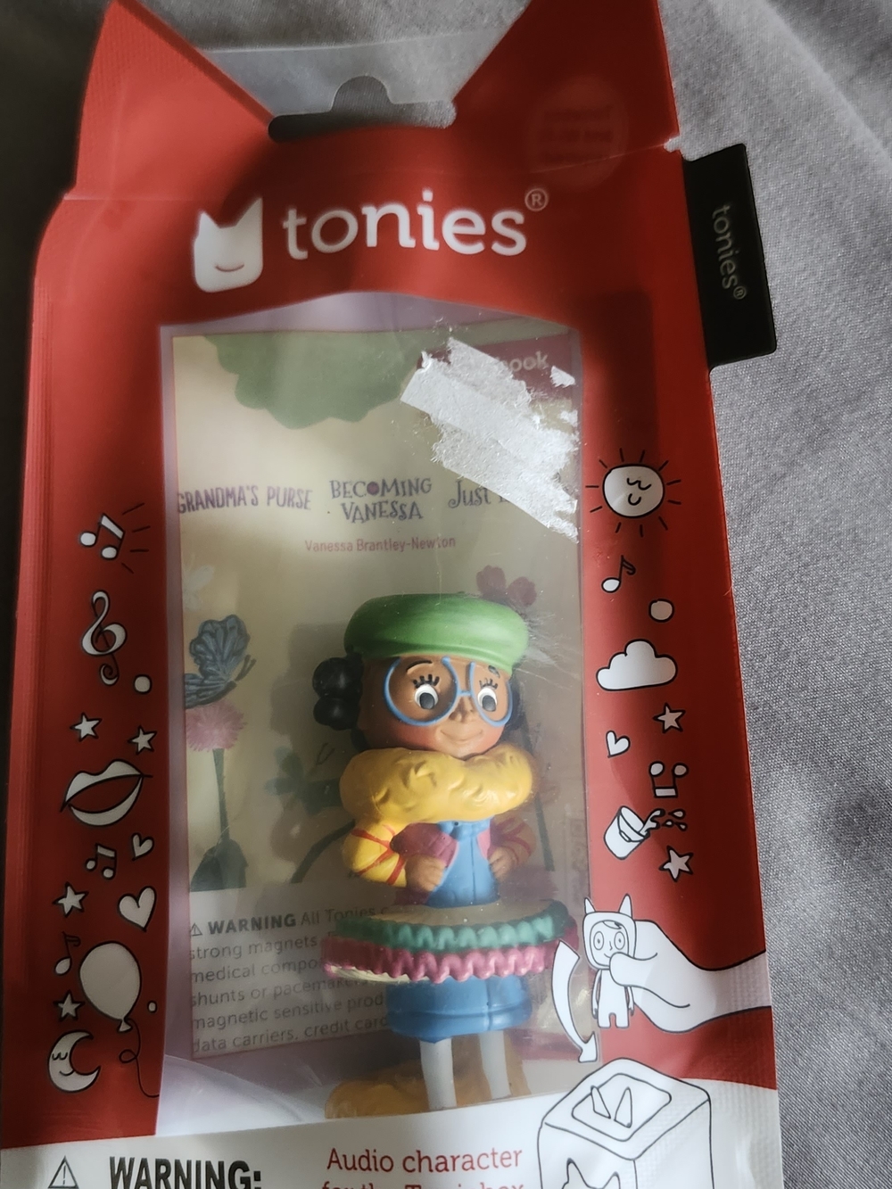 Tonies Green-Vanessa Accented Grandma’s Purse Audio Character